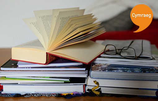 llyfrau